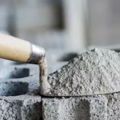 Ile worków cementu jest w palecie? Zaskakujące informacje o wadze i typach.