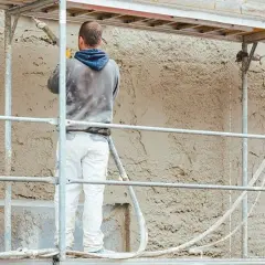 Gipsowa zaprawa tynkarska – kluczowe zastosowania w budownictwie, które musisz znać